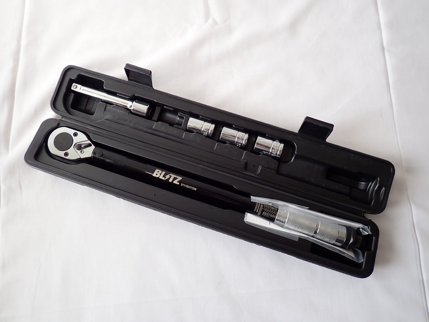 Blitz Torque Wrench + Cross Wrench Ver. 2 Kit