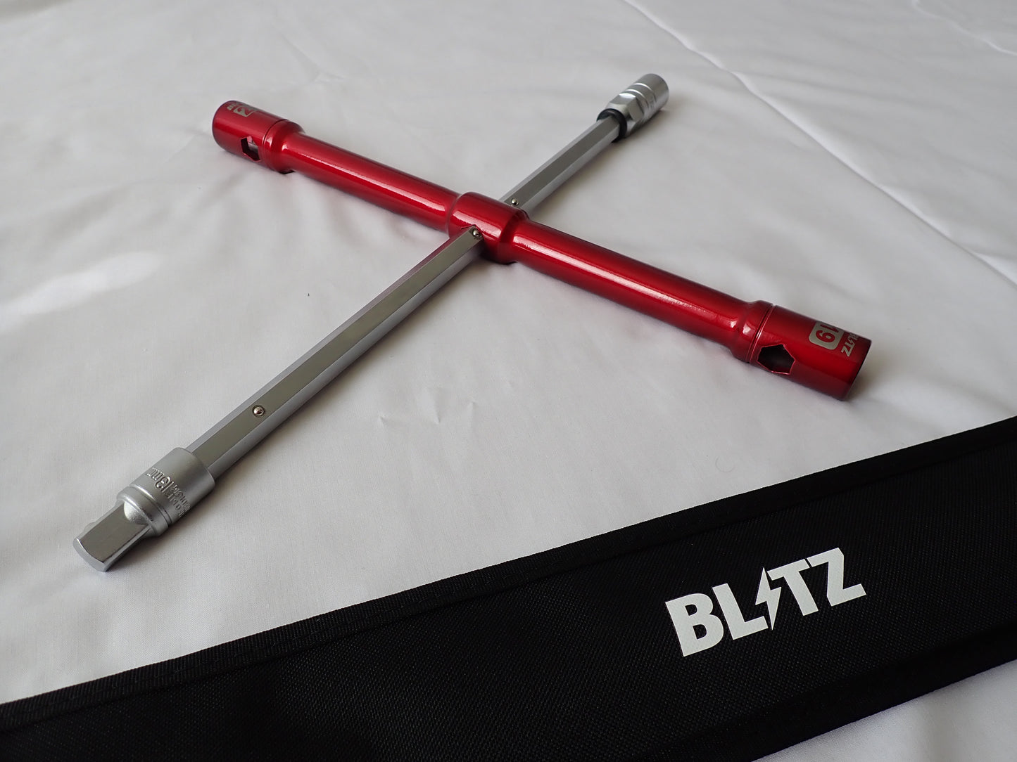 Blitz Torque Wrench + Cross Wrench Ver. 2 Kit